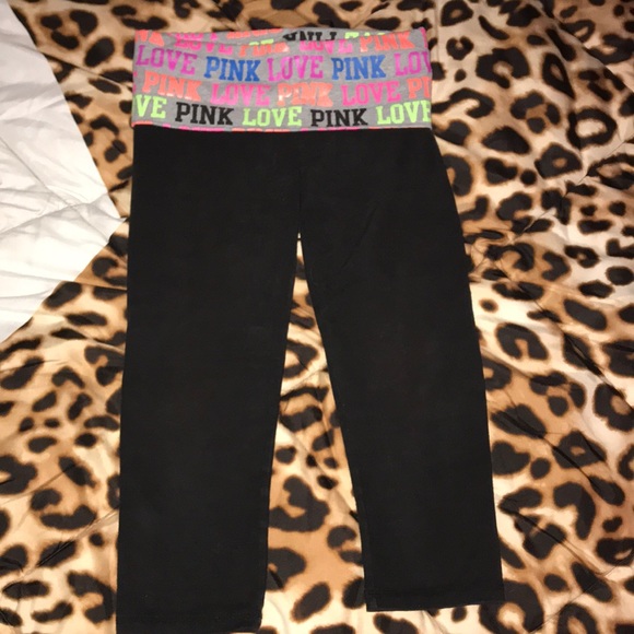 PINK Victoria's Secret Pants - 🍀PINK yoga crop leggings🍀